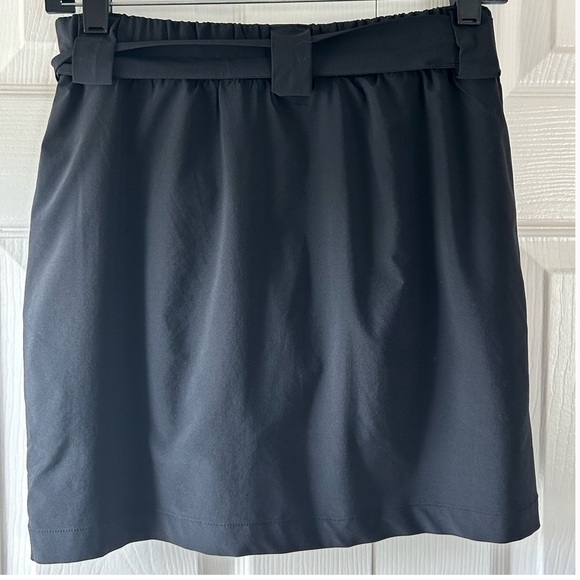 Athleta Skort with belt - Picture 2 of 6